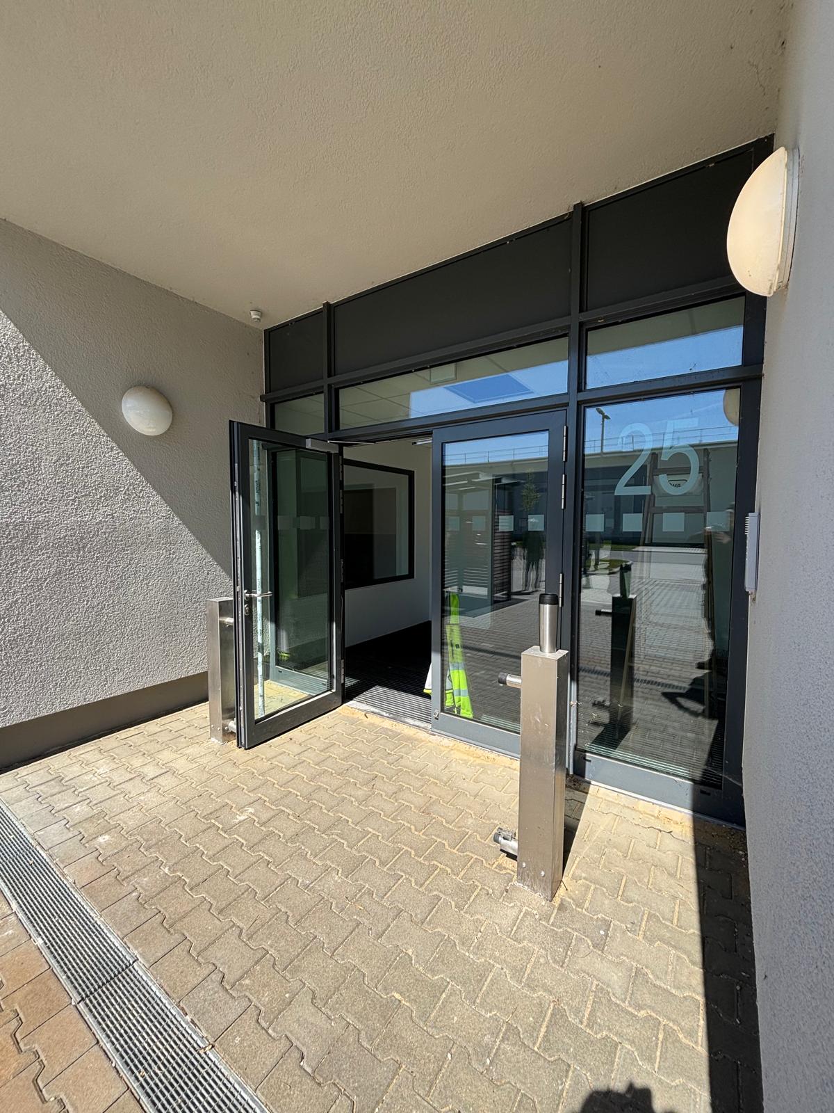 Glas-Aluminium-Eingang